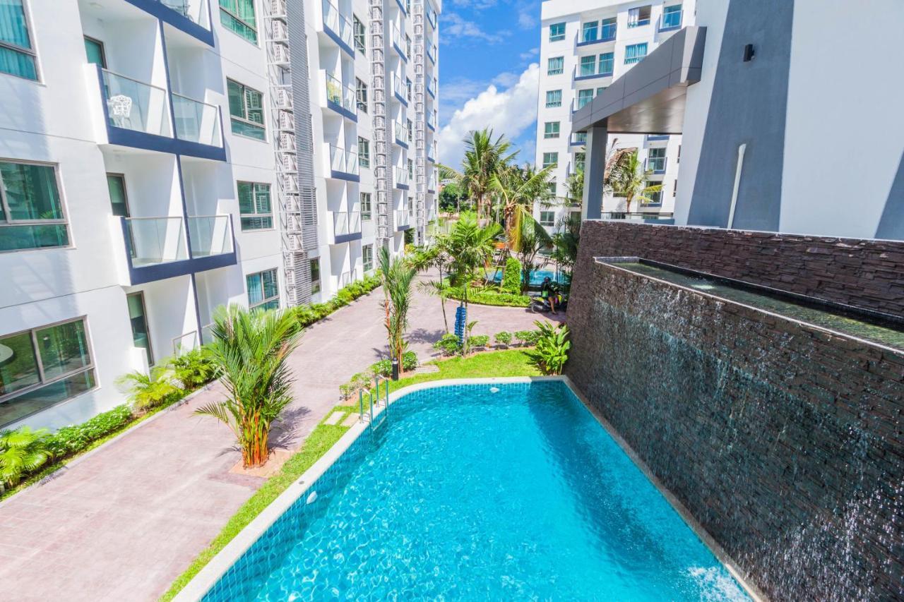 Arcadia Beach Resort By Psr Pattaya Exterior photo