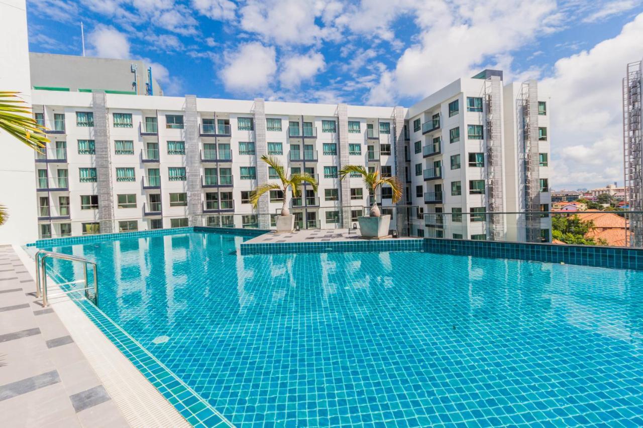 Arcadia Beach Resort By Psr Pattaya Exterior photo